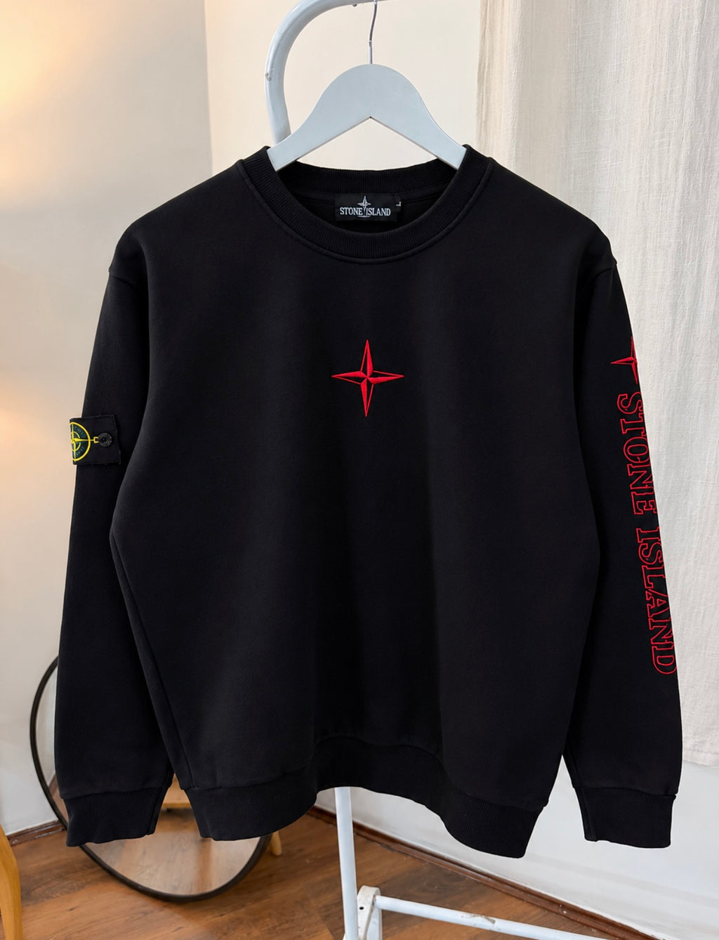 Stone embroidered sweatshirt