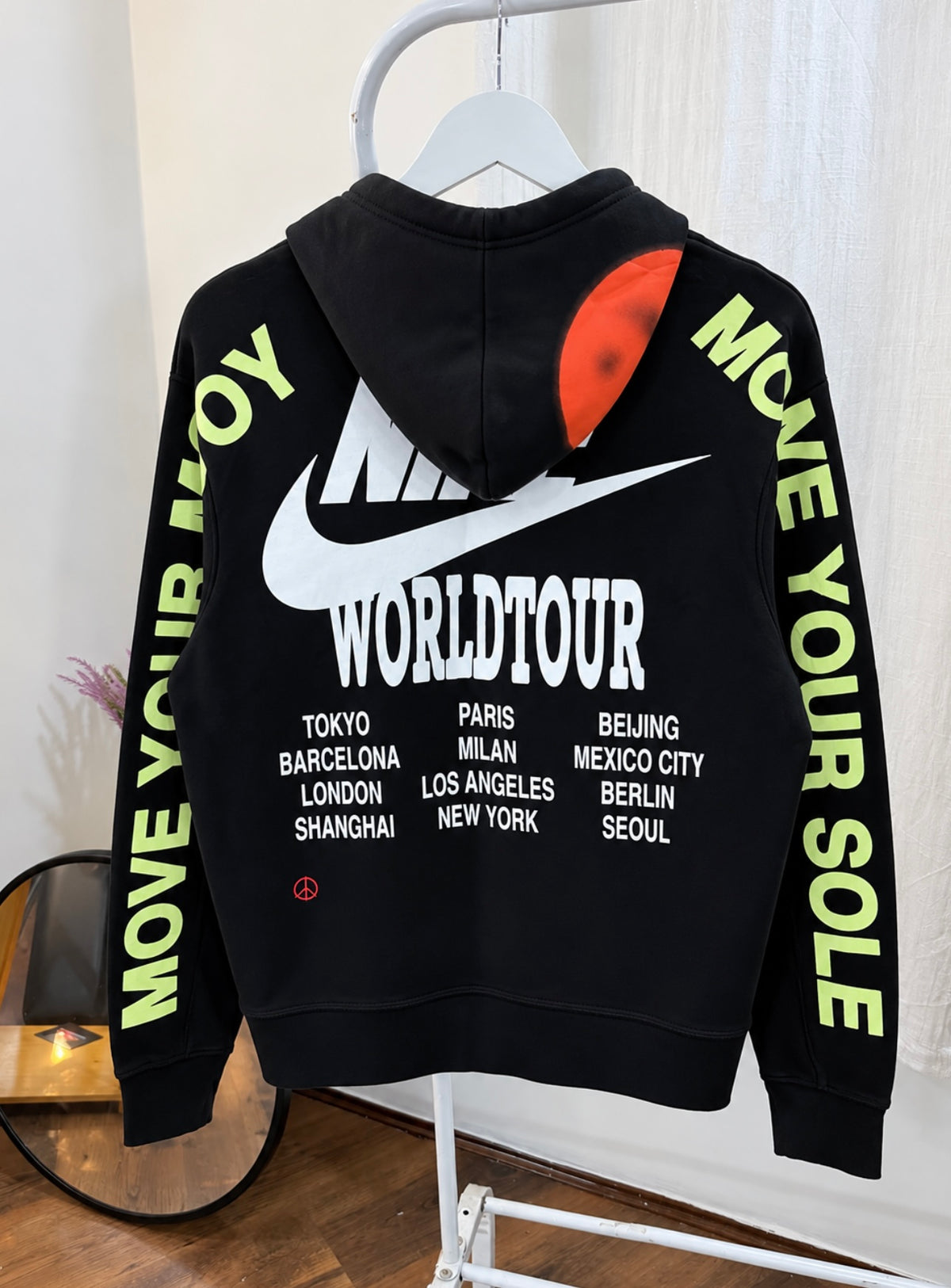 Nike world tour hoodie