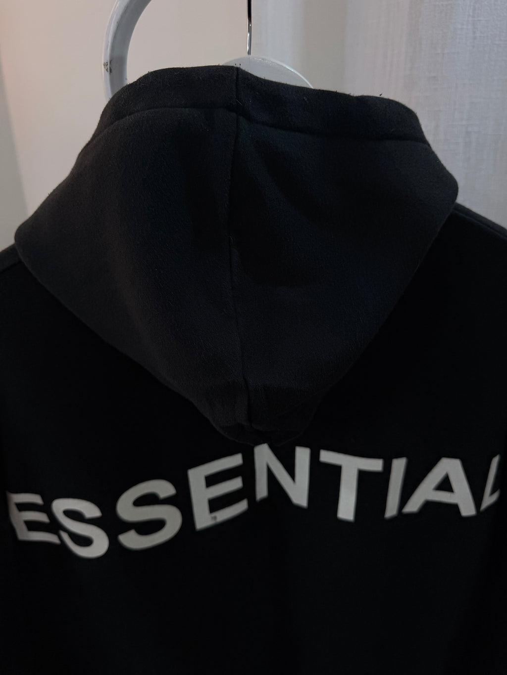 Essentail black oversized hoodie