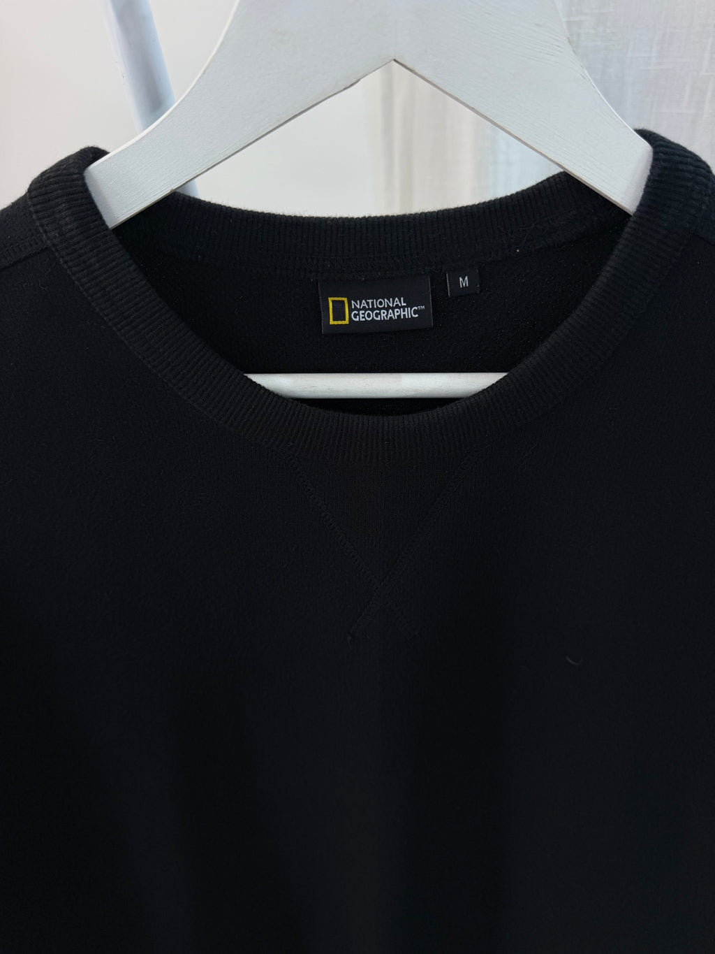 Nat geo black sweatshirt
