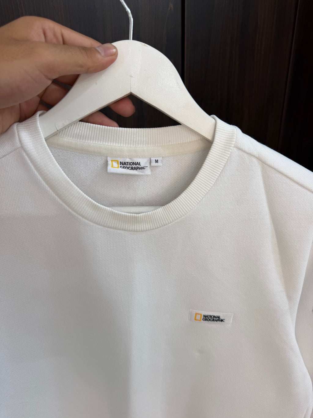 Nat geo white sweatshirt