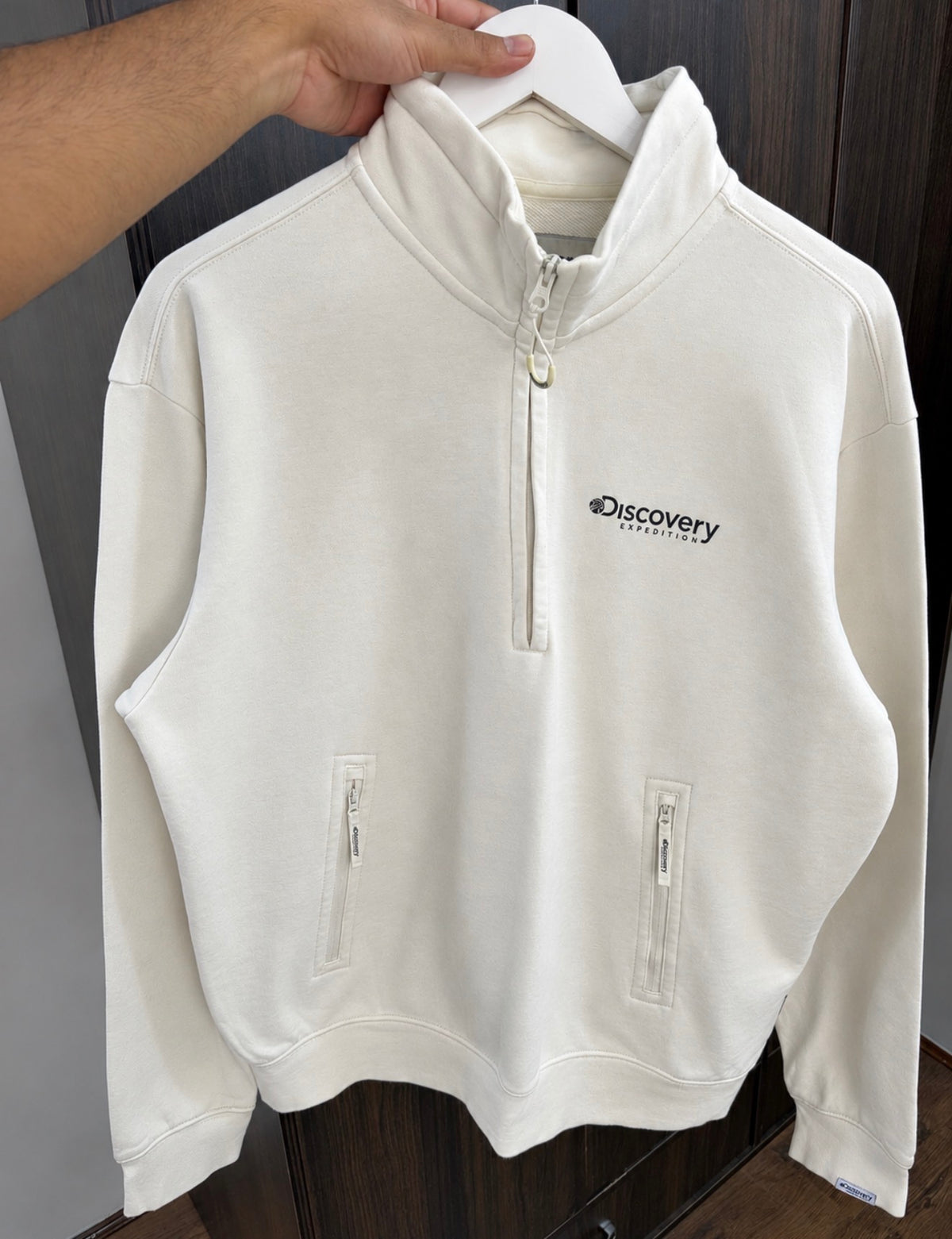 Discovery quarter zip sweat