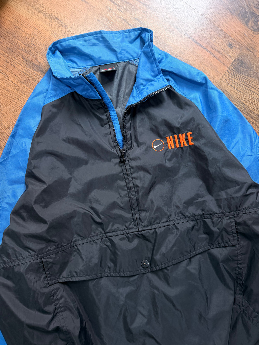 Vintage nike windbreaker