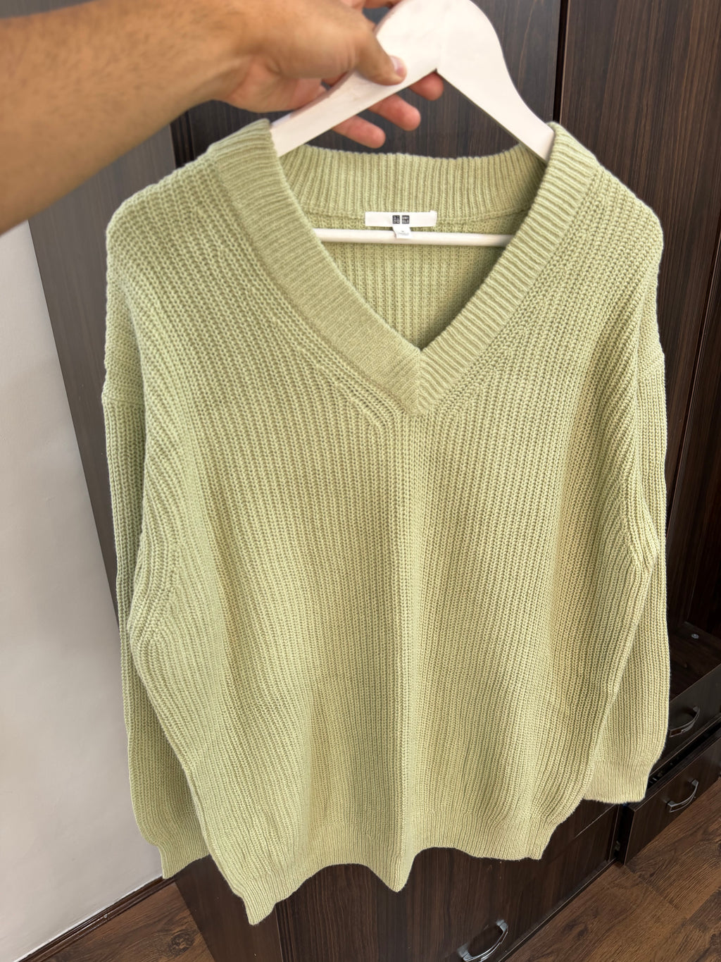 Uniqlo v-neck sweater