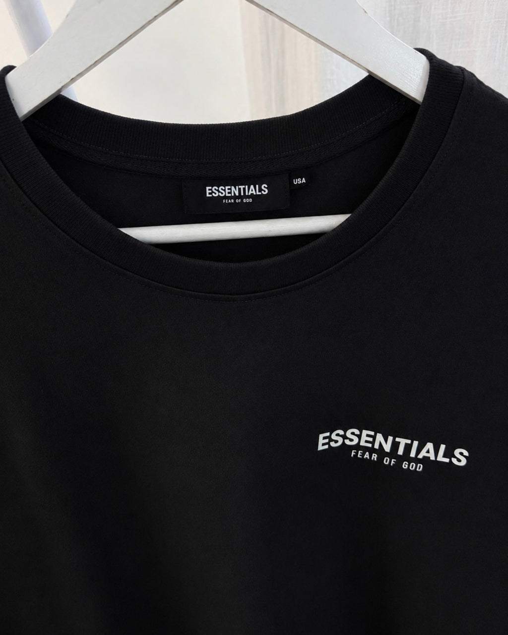 Essentails black graphic tee
