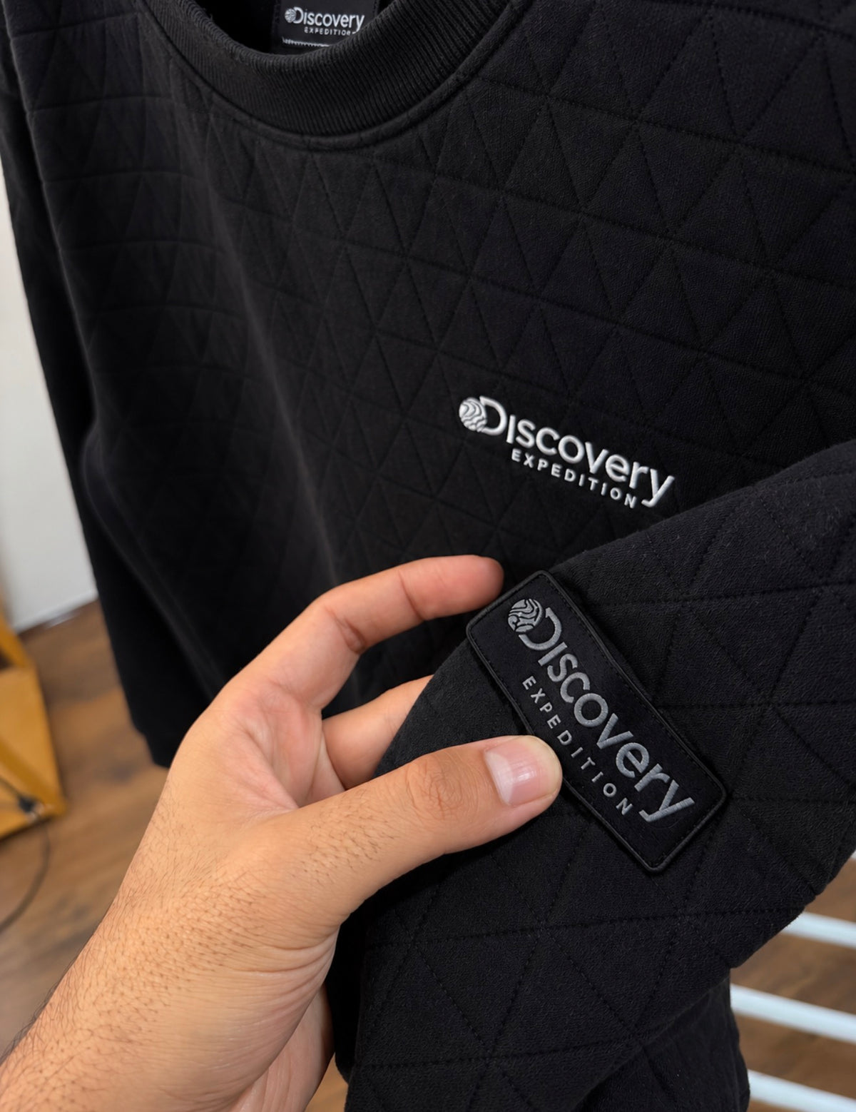Discovery sweatshirt