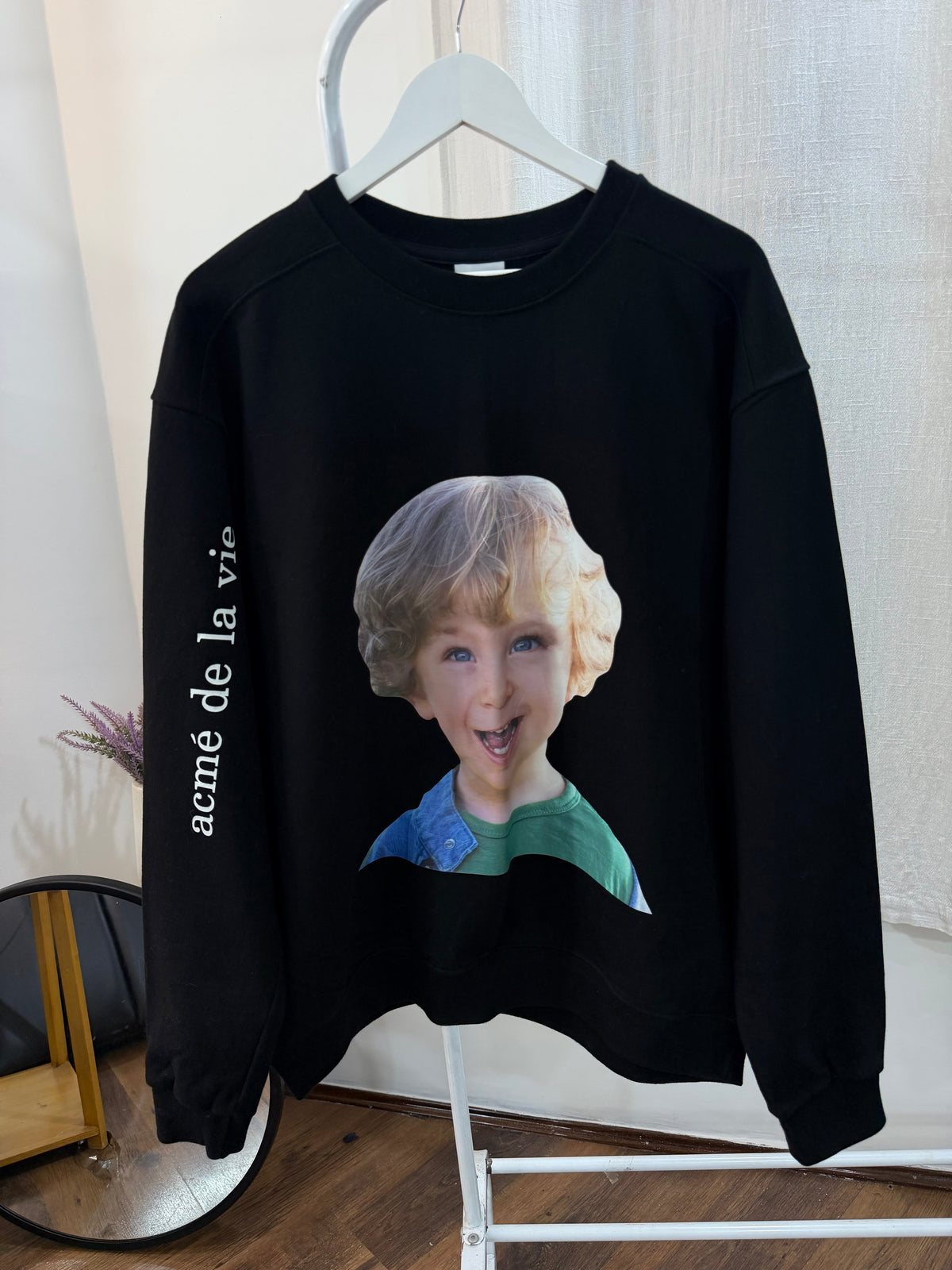 Adlv sweatshirt