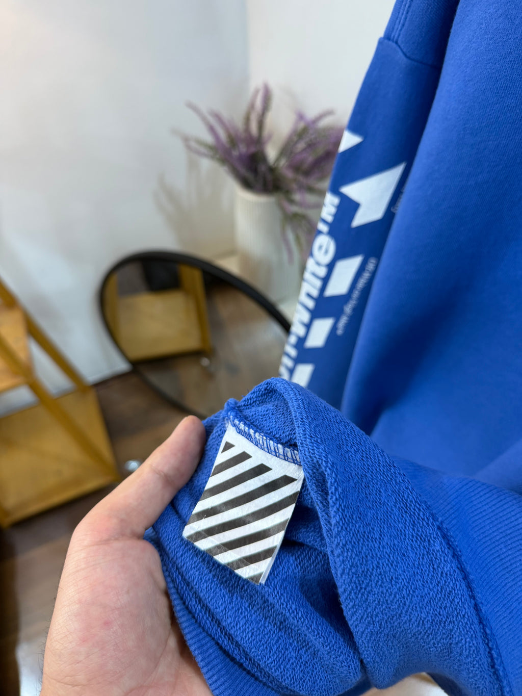Off-white sweatshirt
