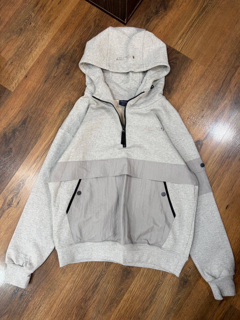 Discovery grey hoodie