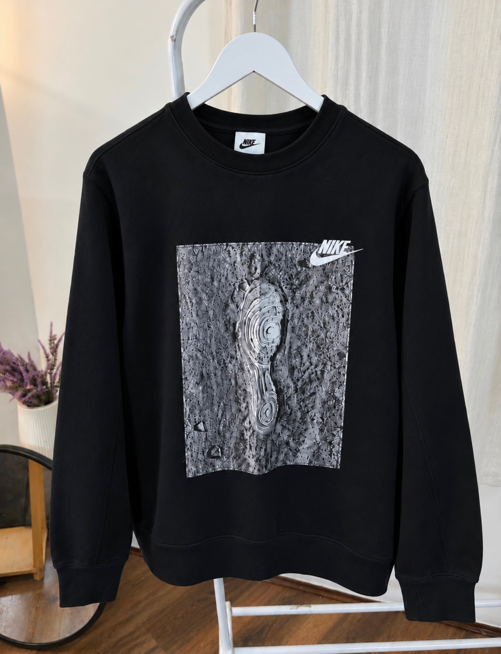 Nike sweatshirt