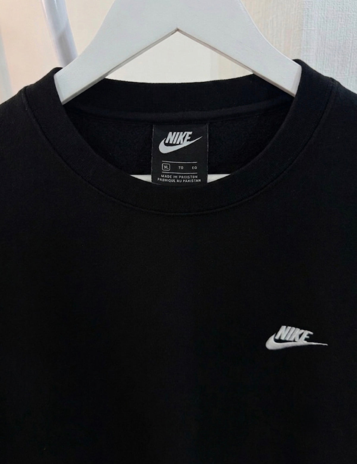 Nike jet black sweatshirt