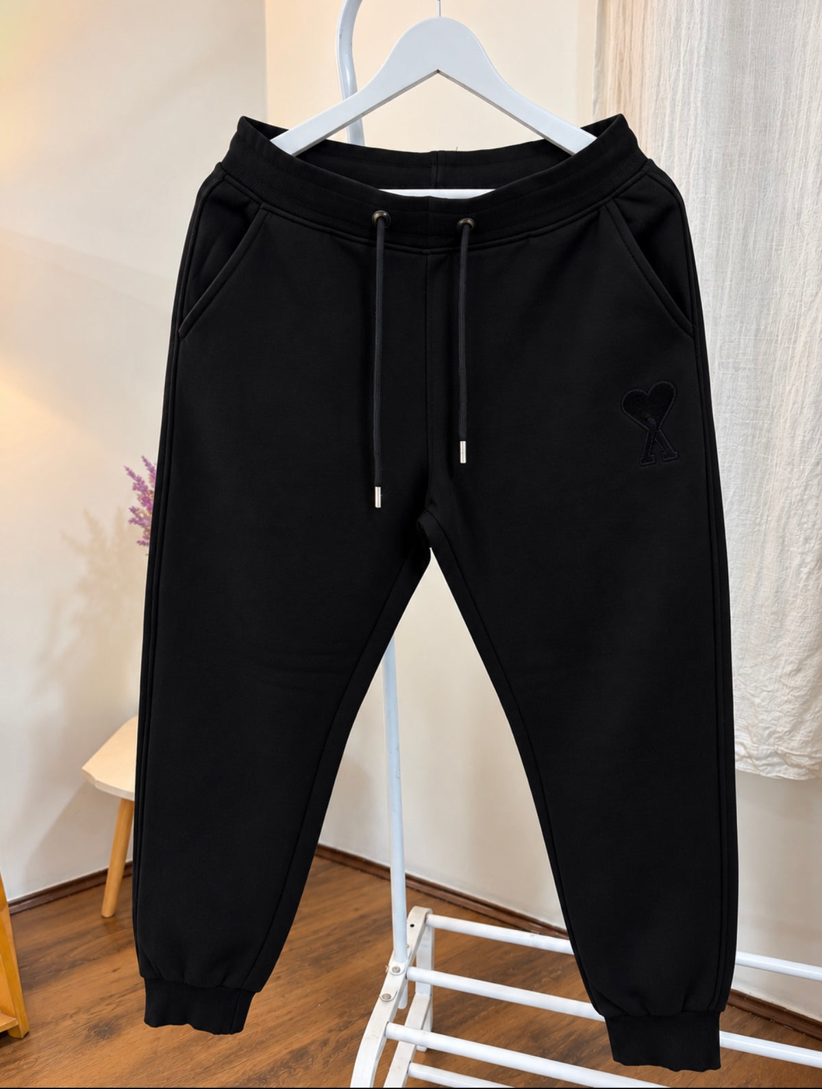 Ami black sweatpant