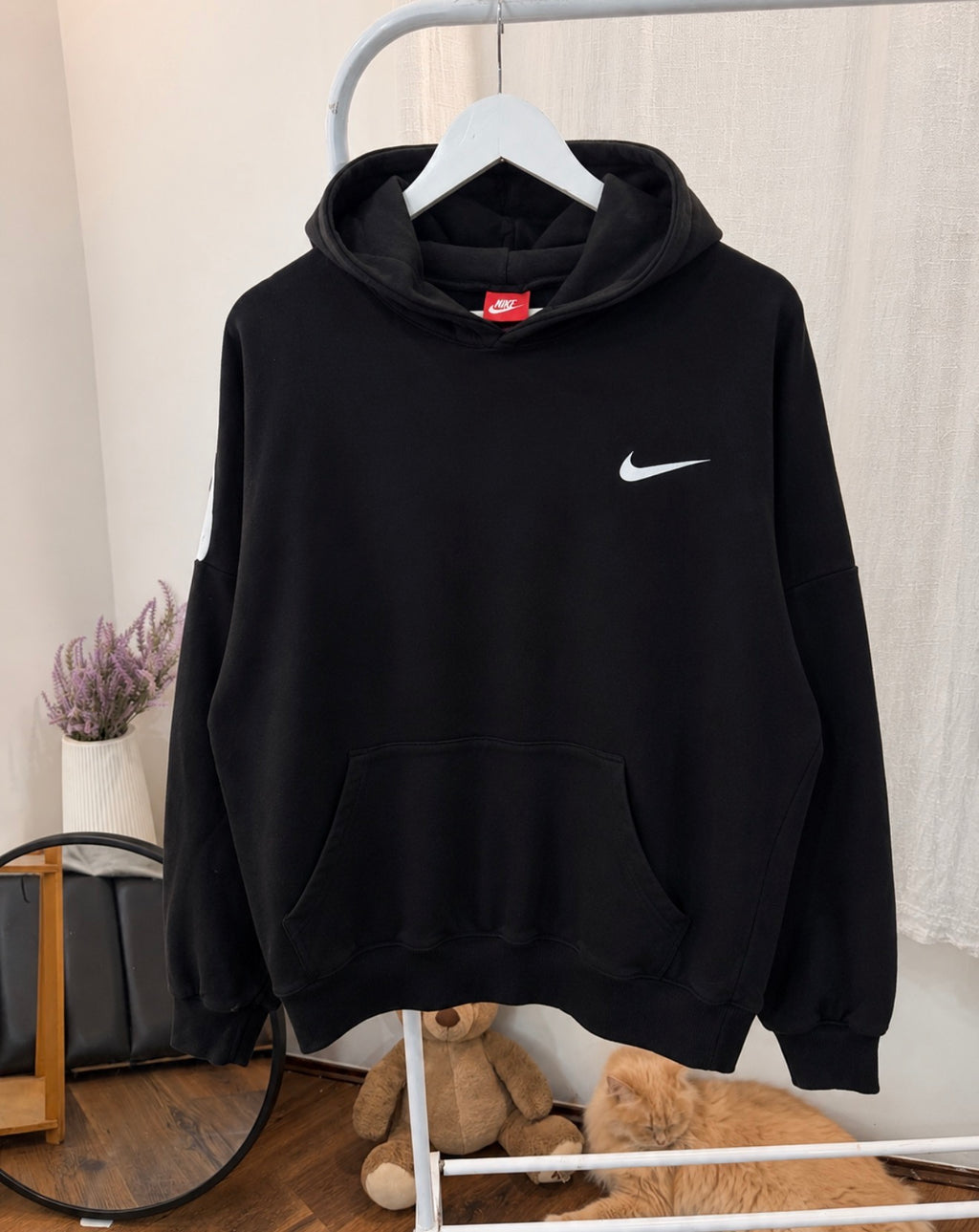 Nike big logo hoodie black