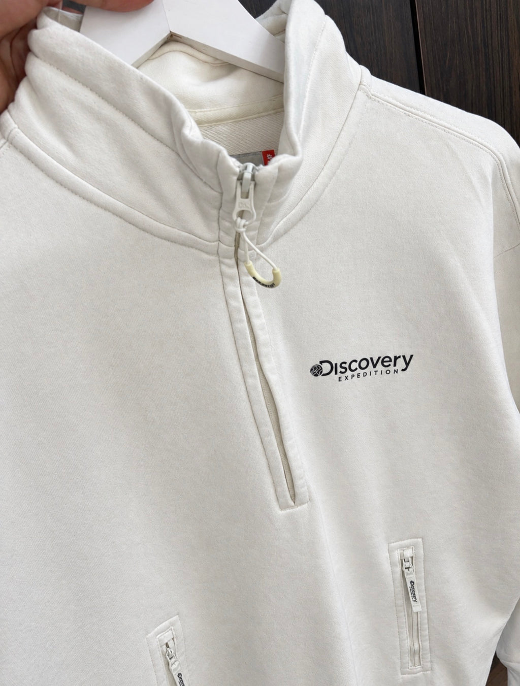 Discovery quarter zip sweat