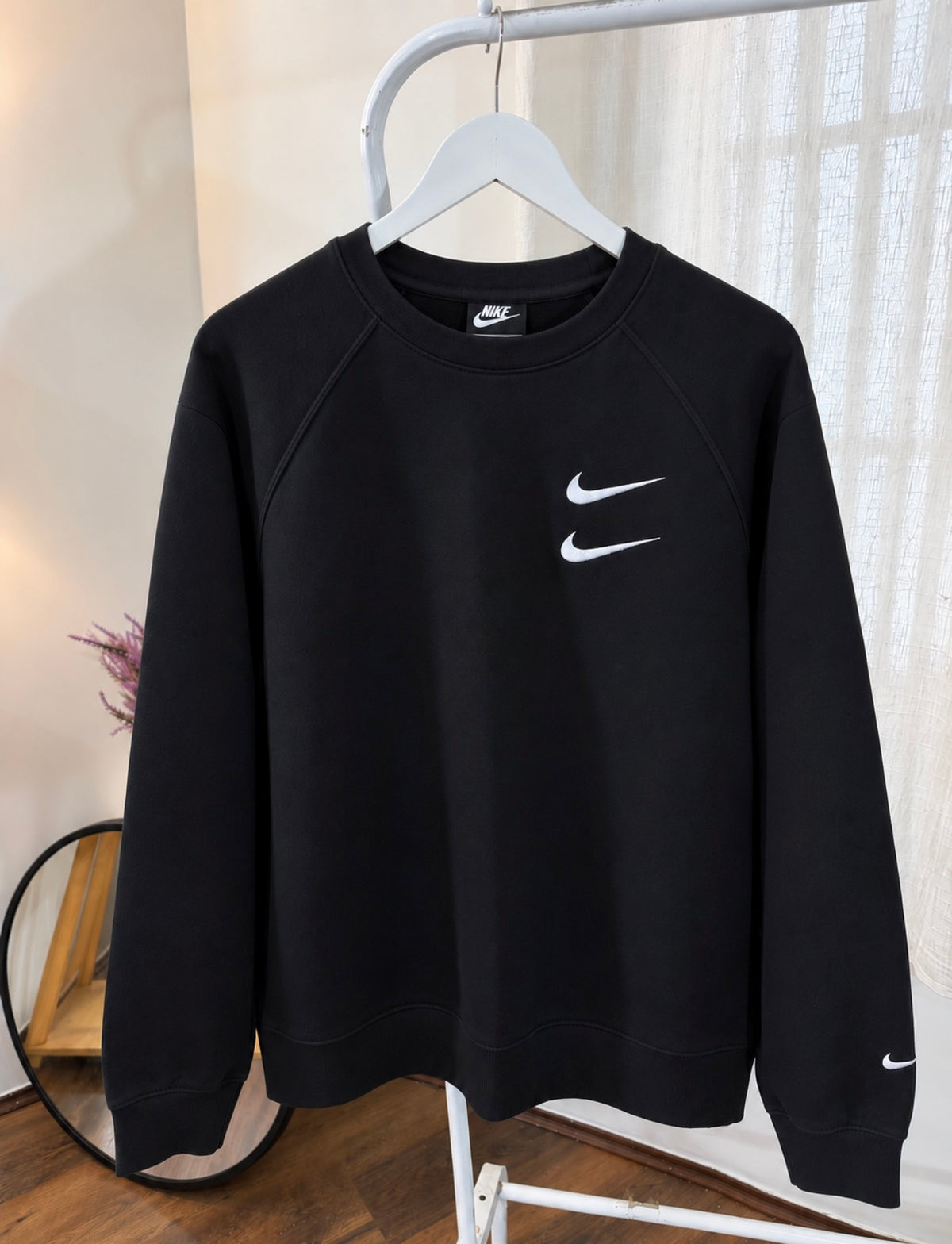 Nike international sweatshirt