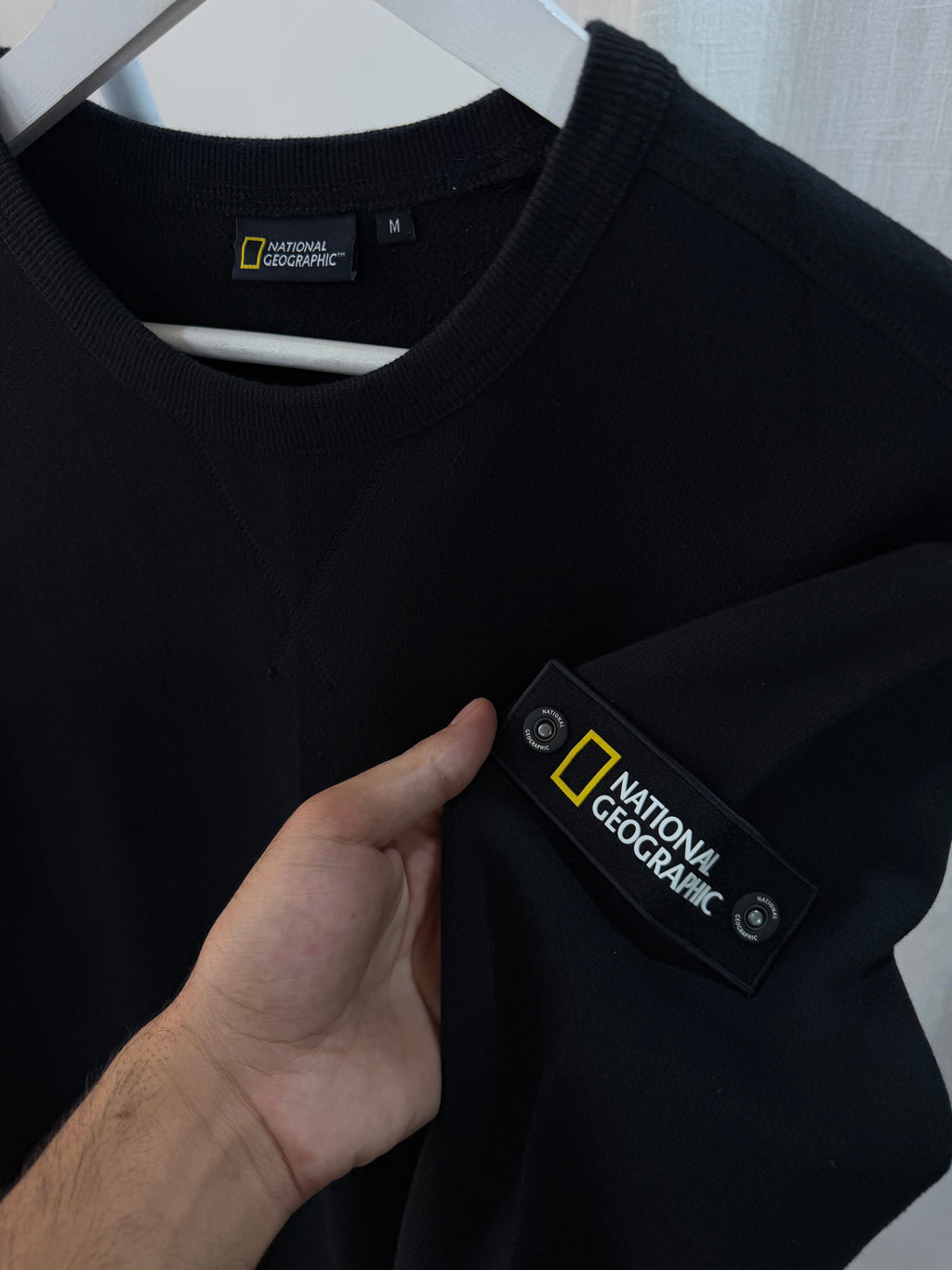 Nat geo black sweatshirt