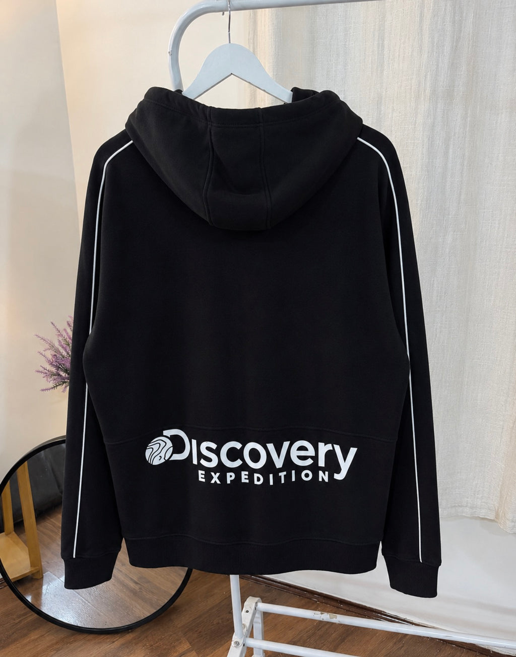 Discovery black hoodie