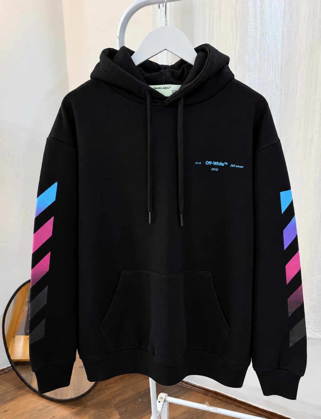 Off-whit* heavyweight hoodie