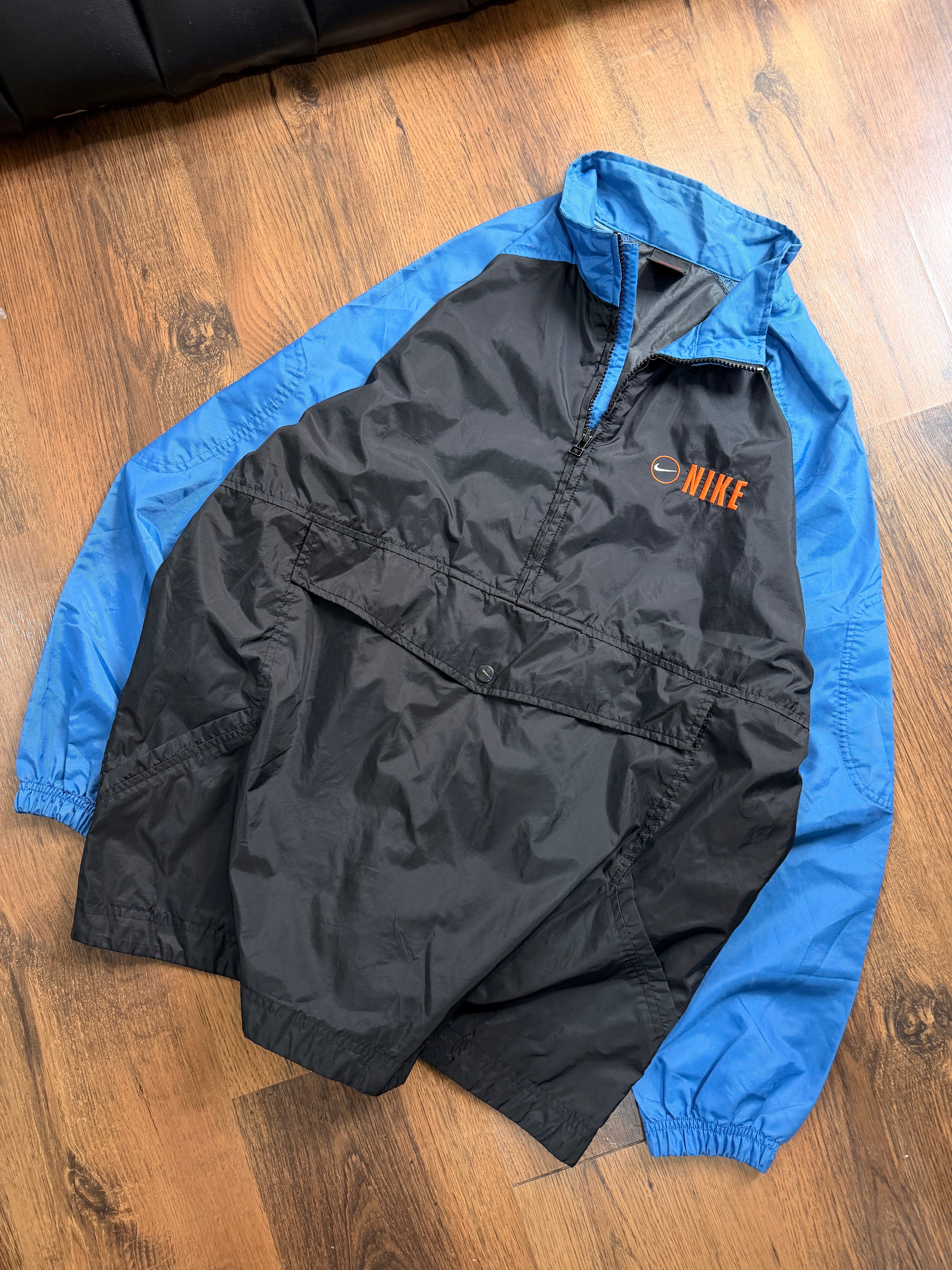 Vintage nike windbreaker
