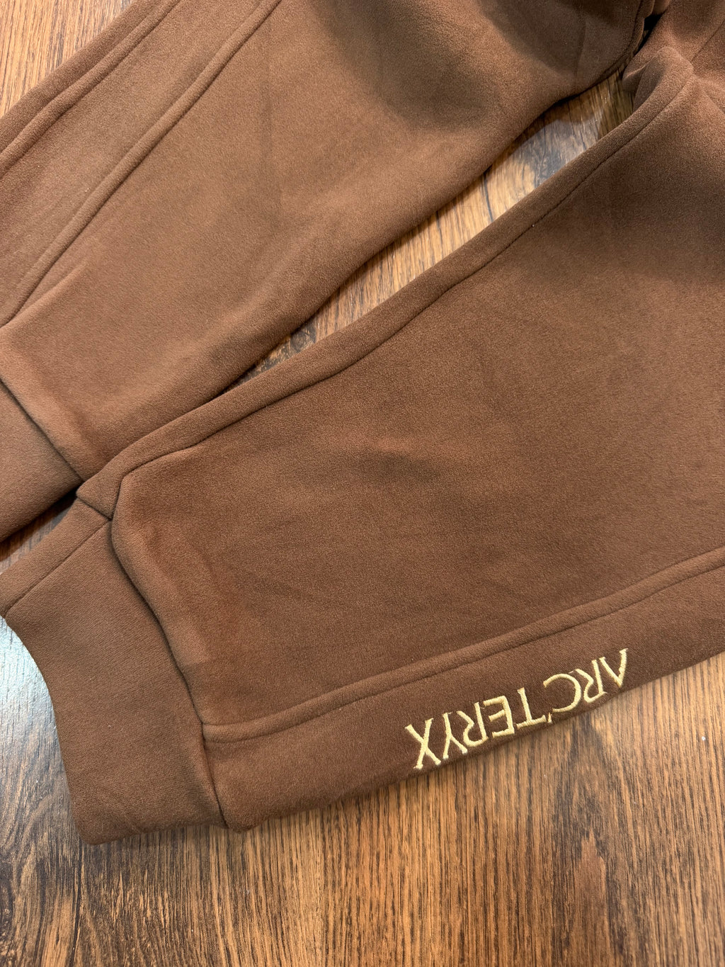 Arcteryx brown fleece sweatpant
