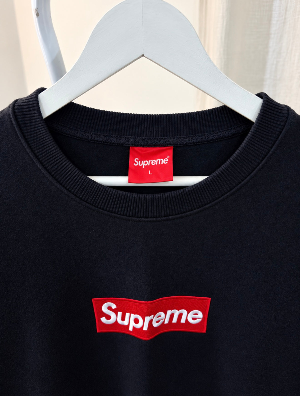 Supreme blue sweatshirt