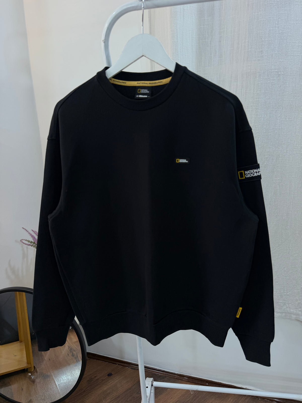 Nat geo embroidered sweatshirt