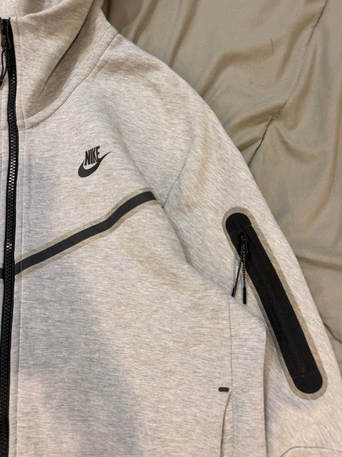 Nike tech set
