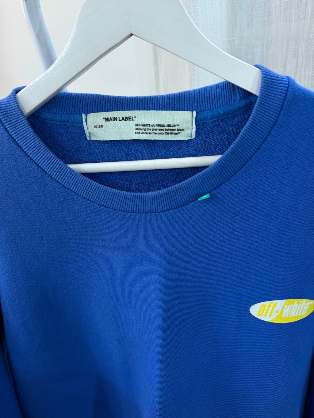 Off-white sweatshirt