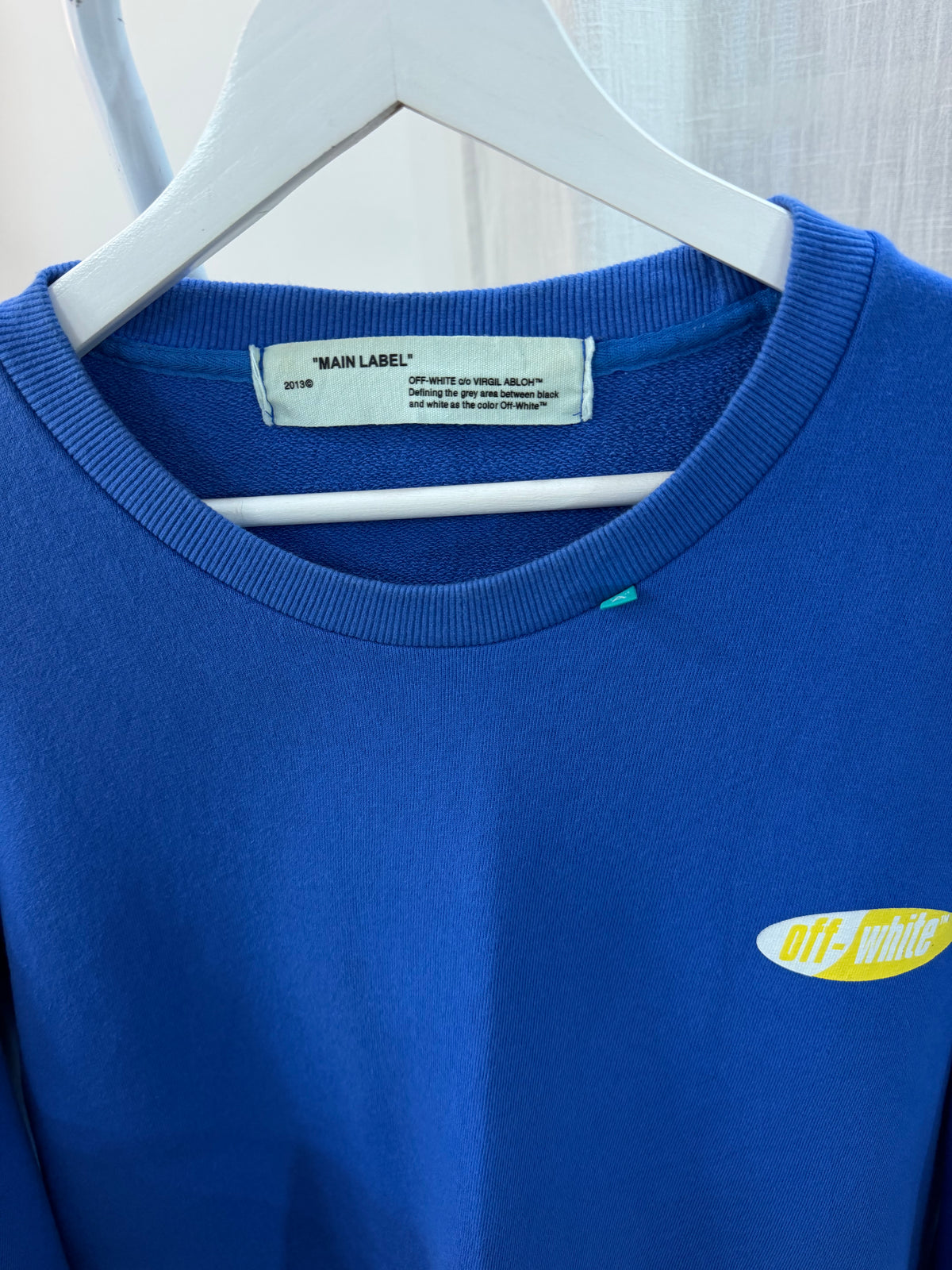 Off-white sweatshirt