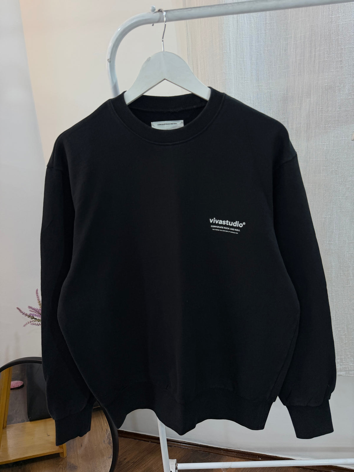 Viva studio black sweatshirt