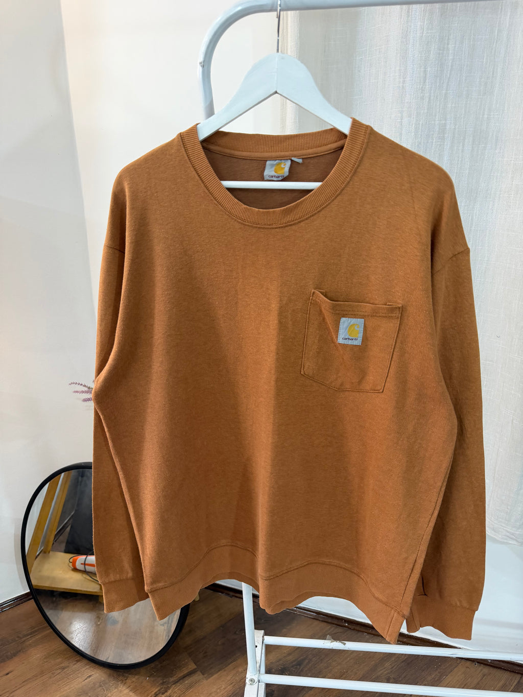 Carhartt brown pocket sweatshirt