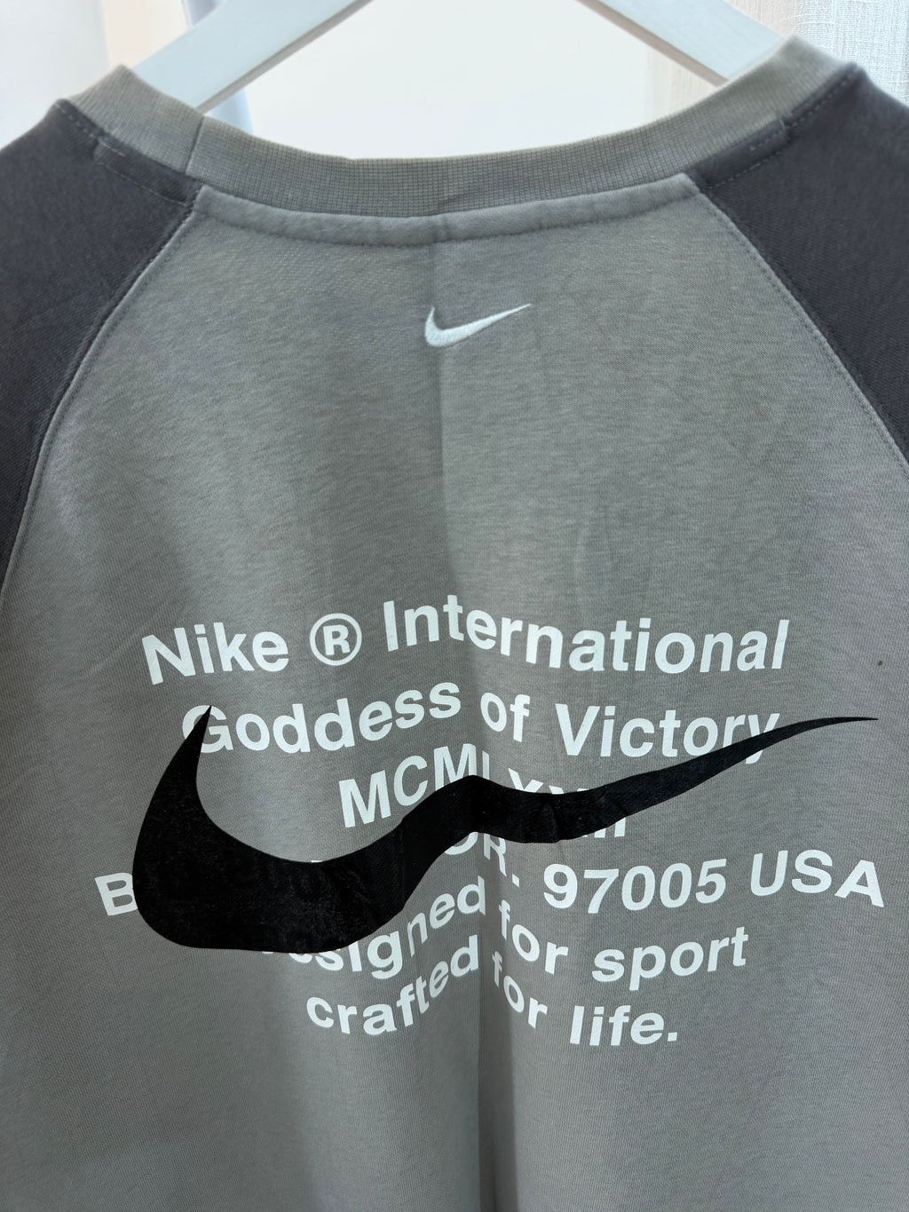 Nike international sweatshirt