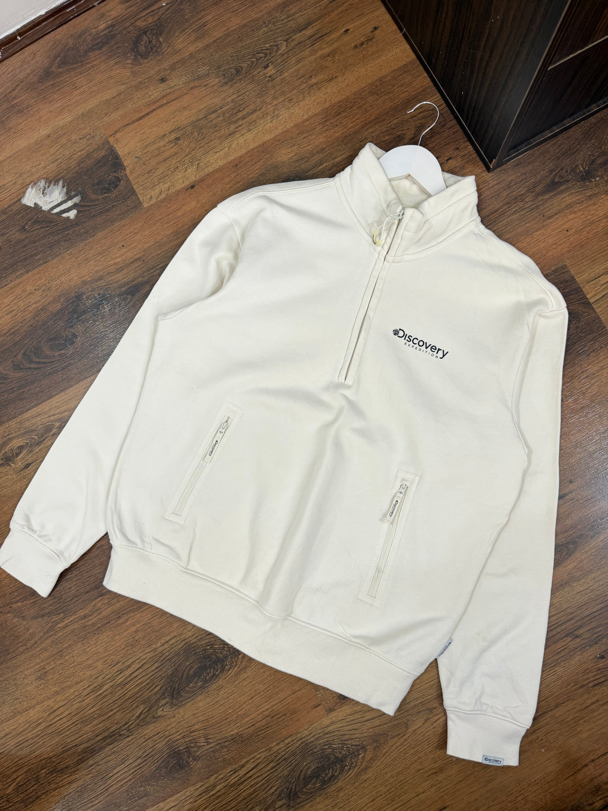 Discovery quarter zip sweat