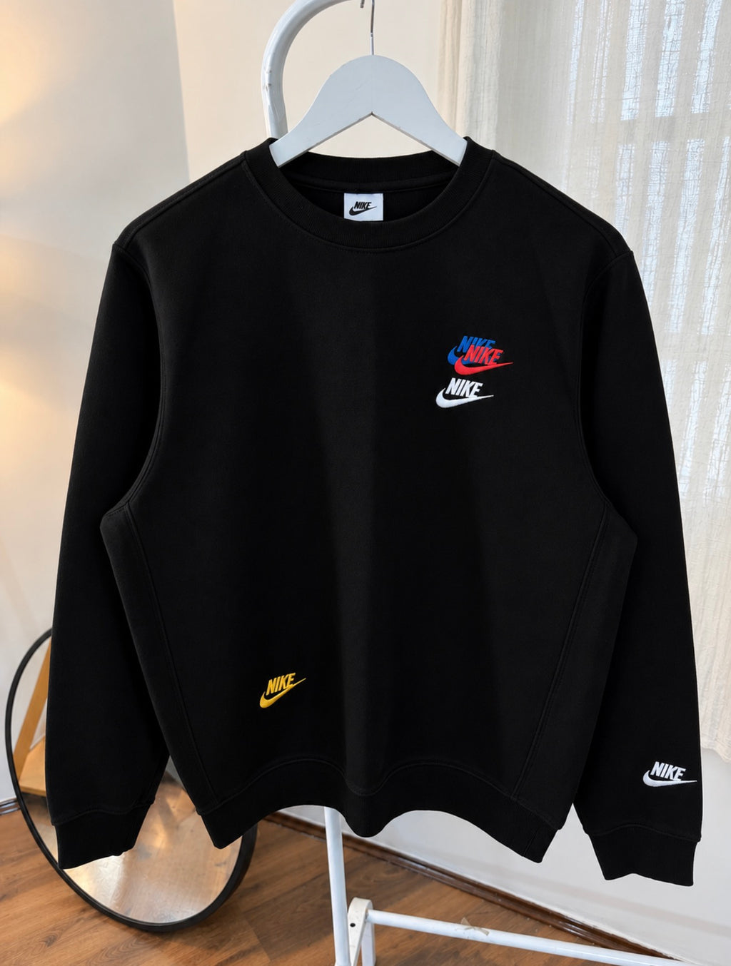 Multi logo nike sweatshirt