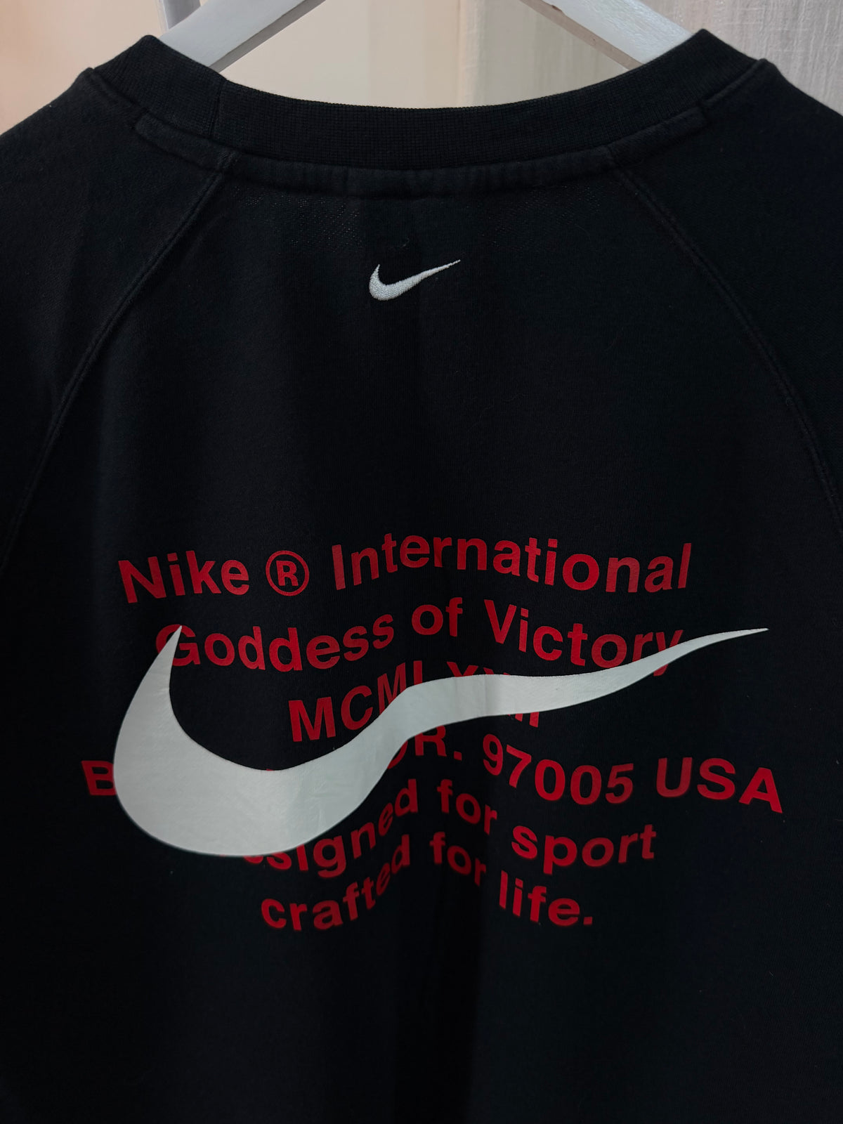 Nike international sweatshirt